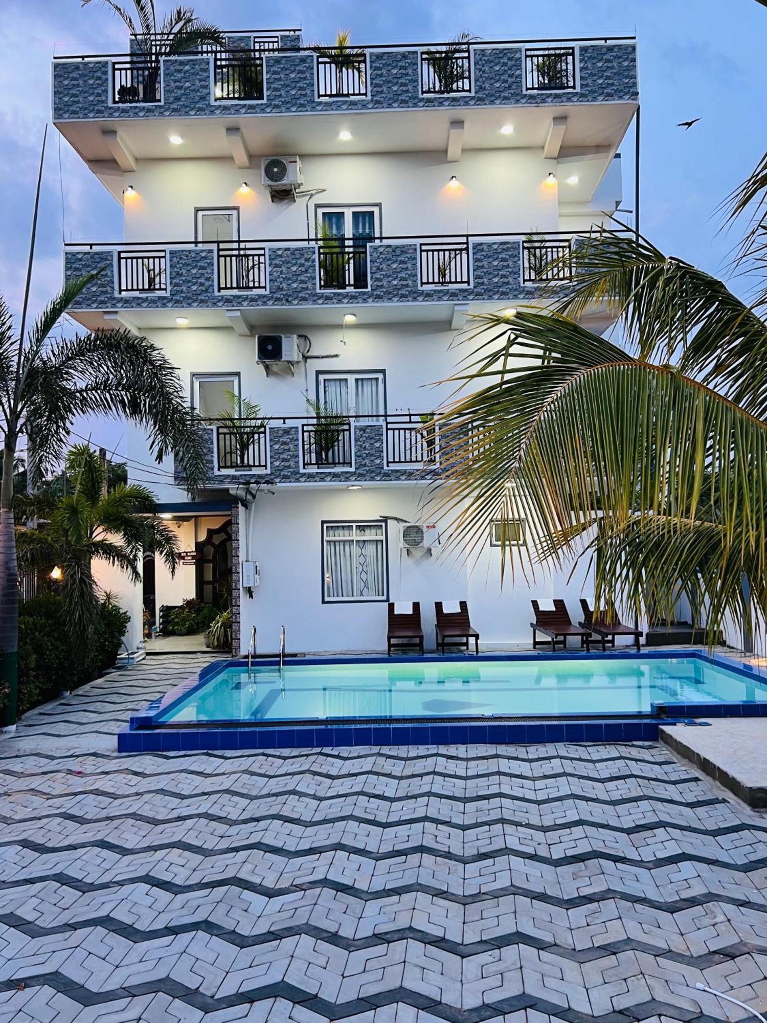 Blue Diamond Trincomalee